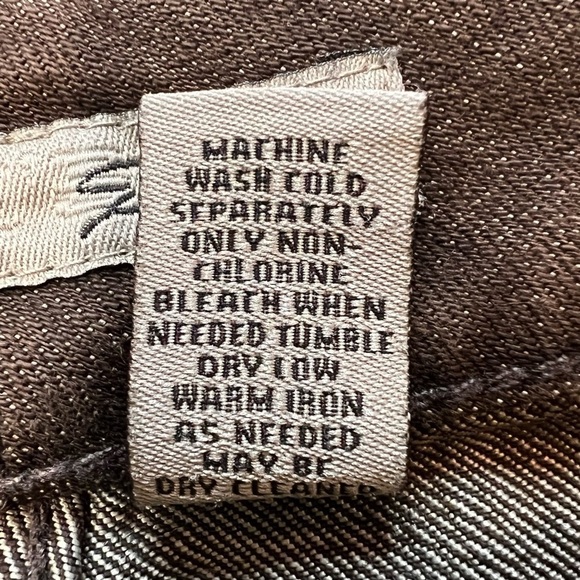 Chicos Platinum Jeans Ultimate Fit‎ Slim Leg Brown Sz 1(8) Short EUC - Picture 8 of 8